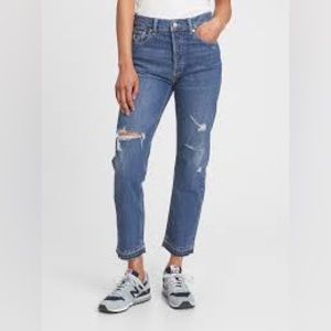 Gap High Rise Cheeky Straight Jeans